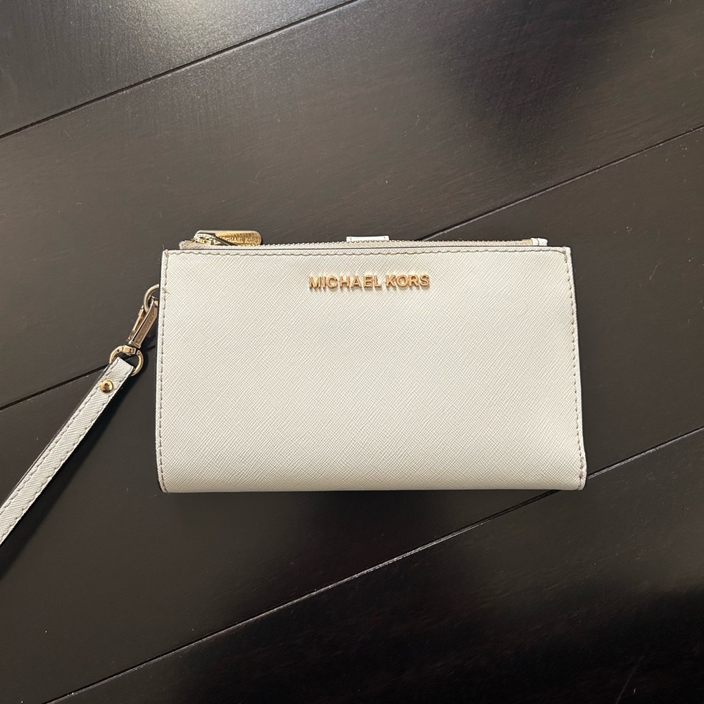 Michael Kors Original Adele Leather Smartphone Wallet